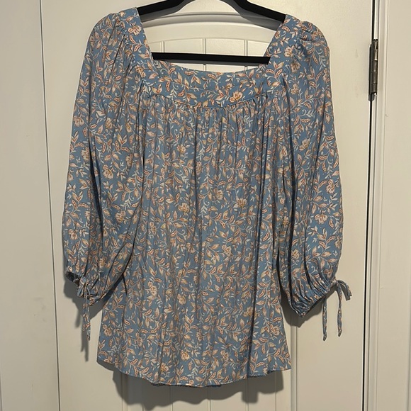 Floral Blue Women's Top - Picture 1 of 5